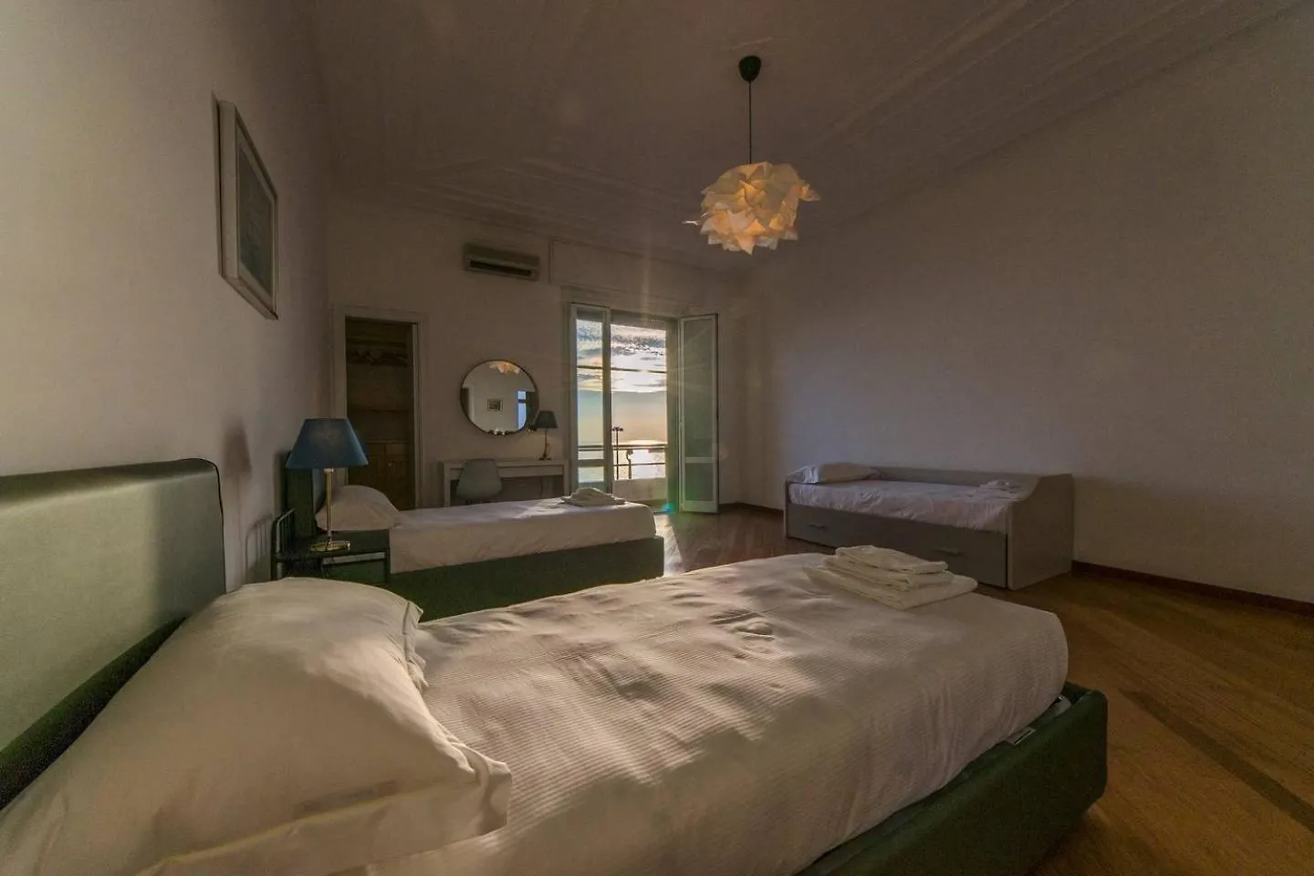 Joivy Splendid Apartment For 8 With Beautiful Seaview Genoa